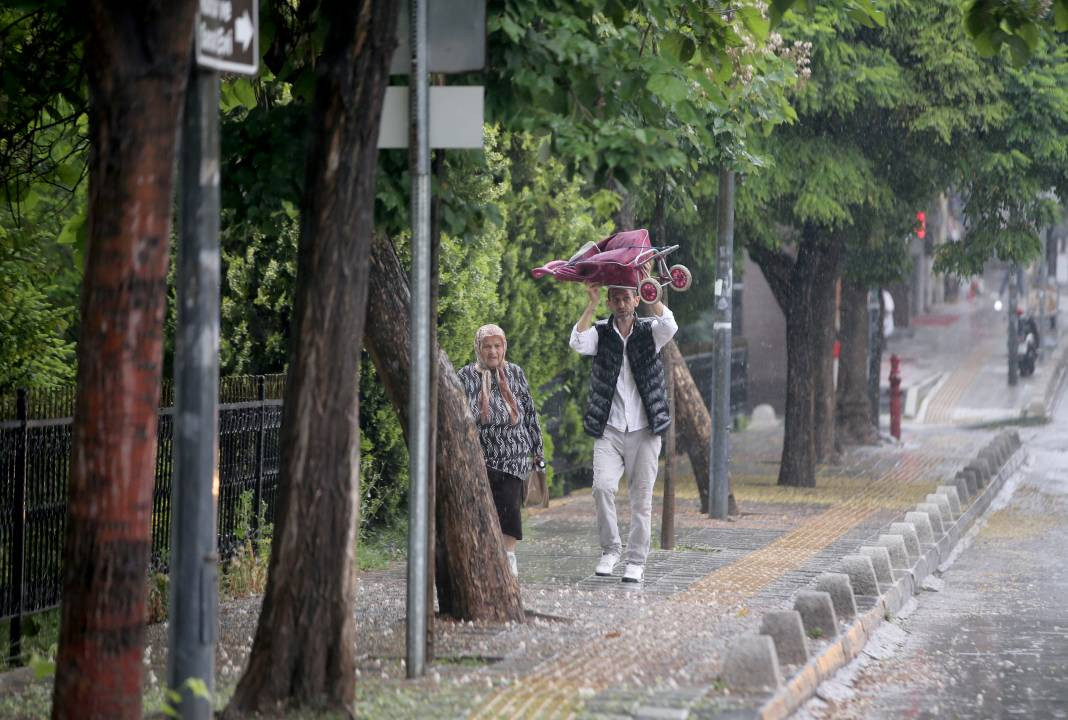 Edirne ve Kırklareli’ni sağanak vurdu: Vatandaşlar zor anlar yaşadı - Resim: 6